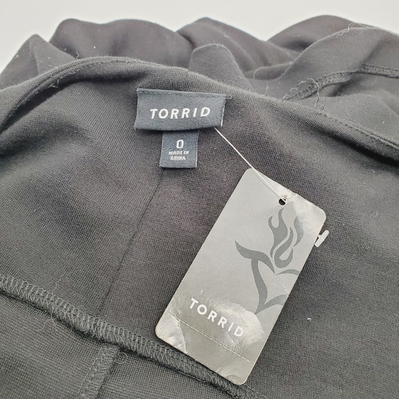 Torrid Ponte Envelope Bodycon Dress - Picture 7 of 9